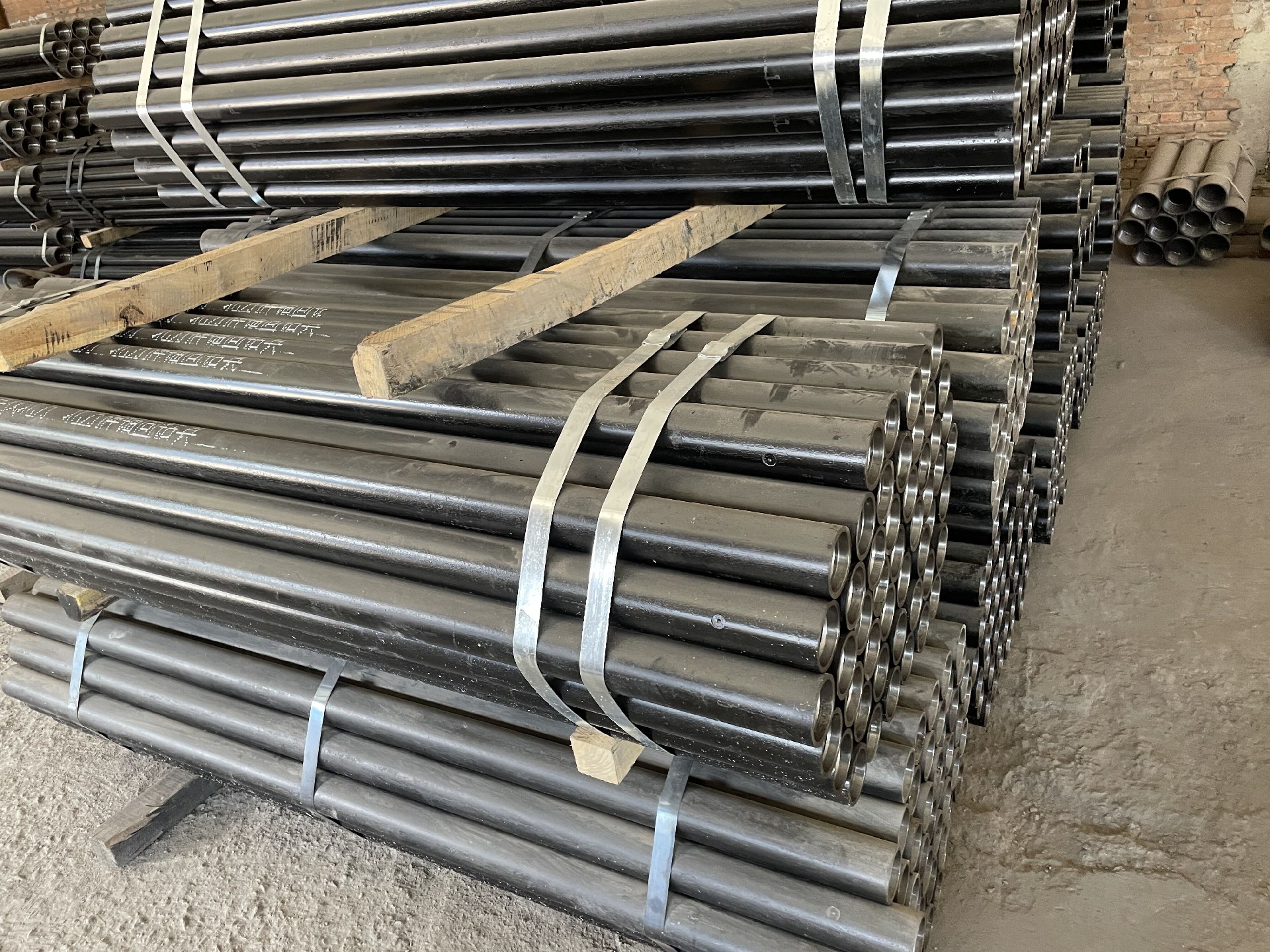 Anchor drill pipe